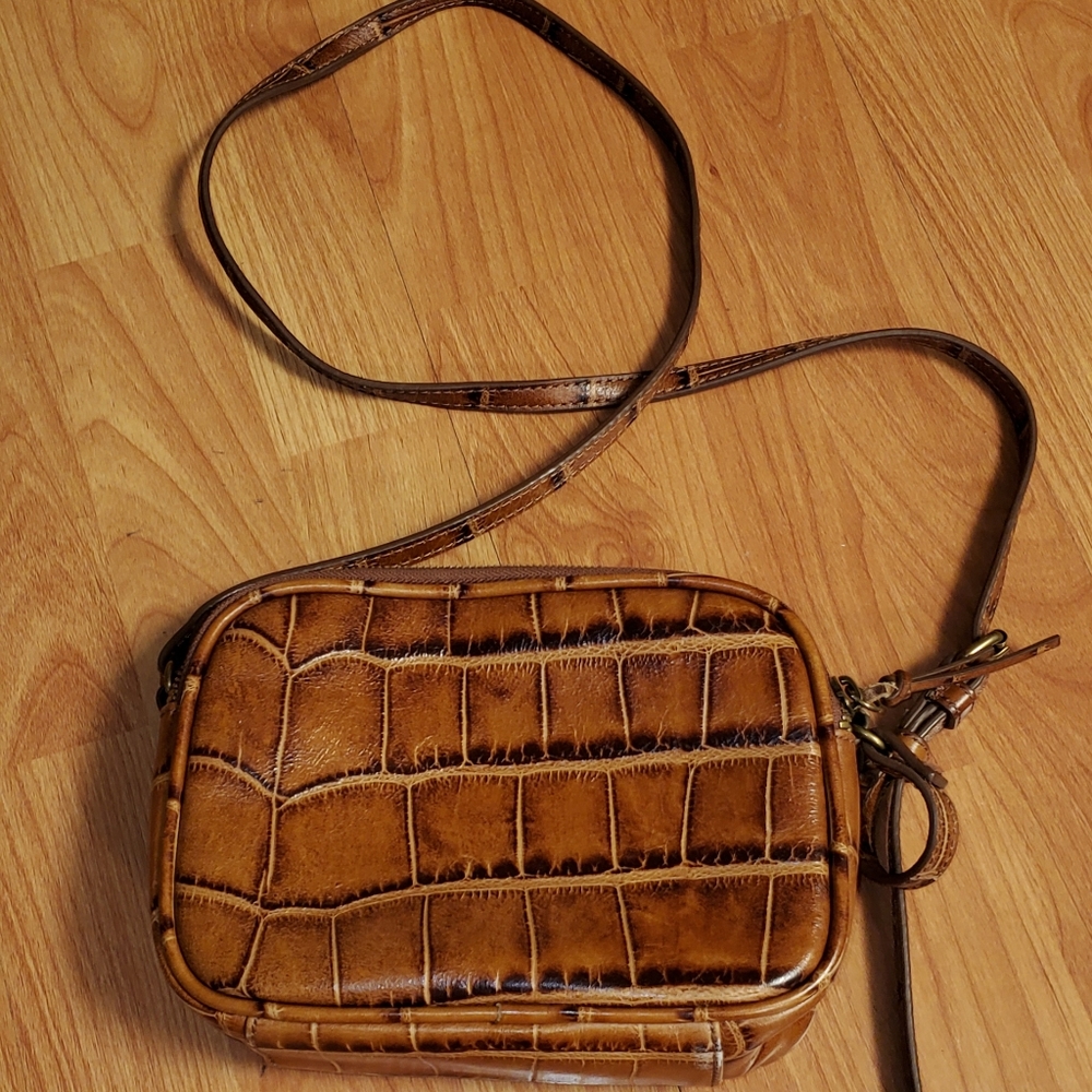 Crossbody Bags